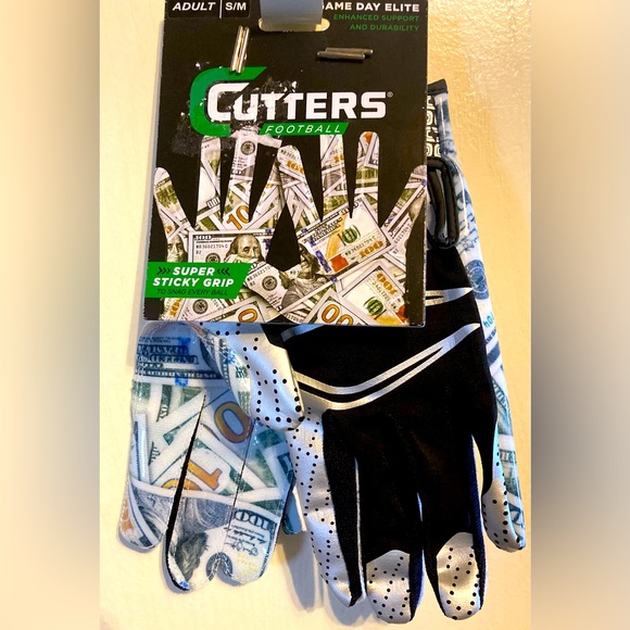cutters Accessories Cutters Football Gloves Size Sm Adult Sticky